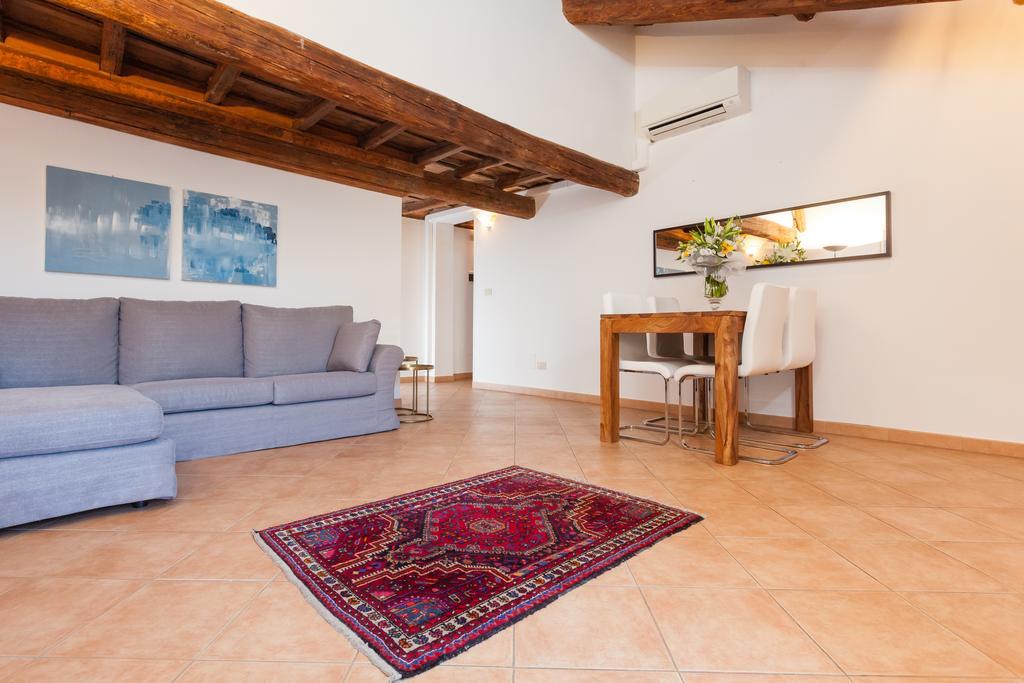 Maisonette Farnese Рим Номер фото
