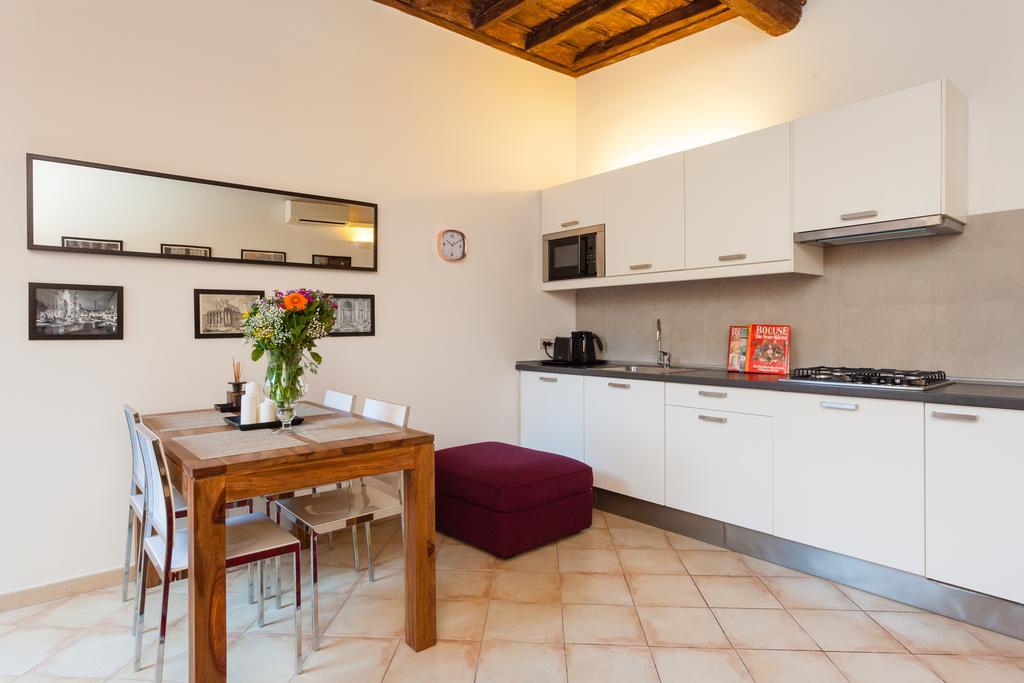 Maisonette Farnese Рим Номер фото